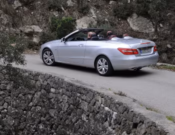 Mercedes-Benz E 220 CDI Cabrio (A207) '2010–12