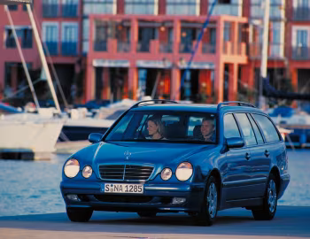 Mercedes-Benz E 220 CDI Classic T-Modell [Worldwide] (S210) '06.1999–12.2001