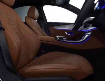 Interior Mercedes-Benz E 220 d AMG Line [UK-spec] (W213) '2016–20