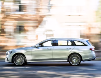 Mercedes-Benz E 220 d AMG Line Estate [UK-spec] (S213) '2016–20