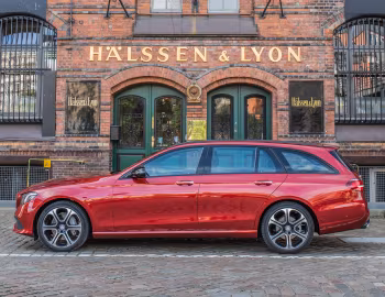 Mercedes-Benz E 220 d Avantgarde Line Estate [Worldwide] (S213) '09.2016–20