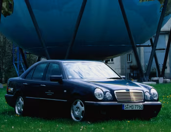 Mercedes-Benz E 230 NGT (W210)