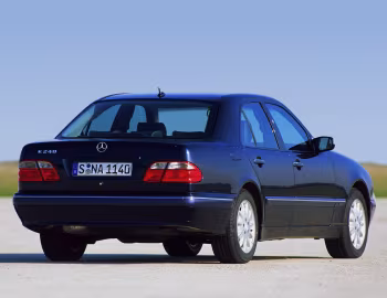 Mercedes-Benz E 240 Elegance (W210) '07.1999–03.2002