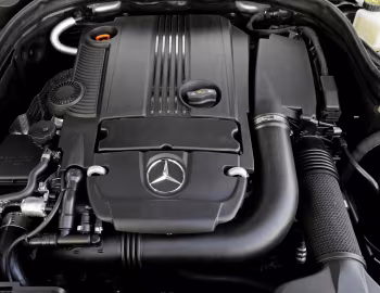 Bajo el capó Mercedes-Benz E 250 CGI (W212) '2009–12