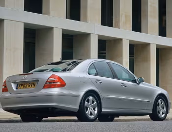 Mercedes-Benz E 270 CDI [UK-spec] (W211) '2002–05