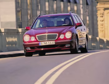 Mercedes-Benz E 270 CDI Elegance T-Modell [Worldwide] (S210) '06.1999–12.2002