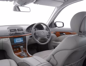 Panel frontal Mercedes-Benz E 280 CDI [UK-spec] (W211) '2006–09