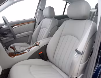Interior Mercedes-Benz E 280 CDI [UK-spec] (W211) '2006–09