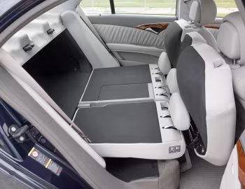 Interior Mercedes-Benz E 280 CDI [UK-spec] (W211) '2006–09
