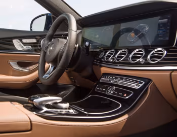 Interior 2017–20 Mercedes-Benz E 300 4MATIC AMG Line [North America] (W213) '2016–20