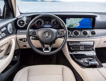 Panel frontal Mercedes-Benz E 300 Avantgarde Line [Worldwide] (W213) '07.2016–20