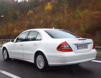 Mercedes-Benz E 300 BlueTec [Worldwide] (W211) '2008–09