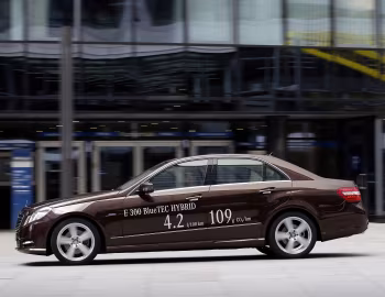 Mercedes-Benz E 300 BlueTec Hybrid [Worldwide] (W212) '2010–12