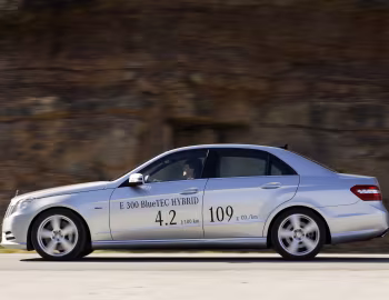 Mercedes-Benz E 300 BlueTec Hybrid [Worldwide] (W212) '2010–12