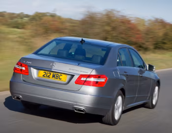 Mercedes-Benz E 300 BlueTec Hybrid [UK-spec] (W212) '2010–12
