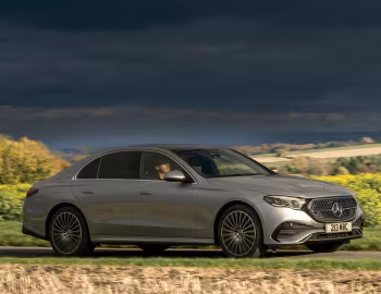 Mercedes-Benz E 300 e AMG Line [UK-spec] (W214) '2023–pr.