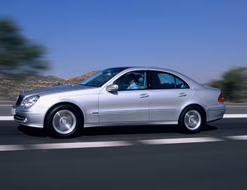 Mercedes-Benz E 320 Avantgarde [Worldwide] (W211) '01.2002–10.2004
