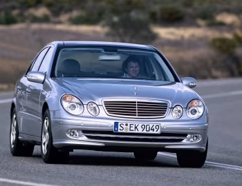 Mercedes-Benz E 320 Avantgarde [Worldwide] (W211) '01.2002–10.2004