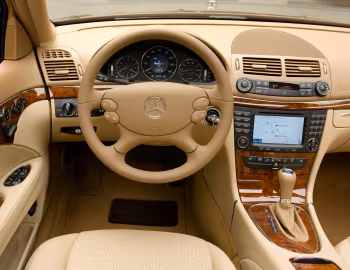 Panel frontal 2009 Mercedes-Benz E 320 BlueTec [North America] (W211) '2008–09