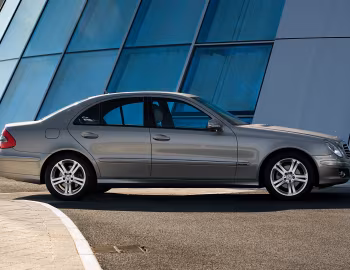 Mercedes-Benz E 320 CDI [UK-spec] (W211) '2006–09