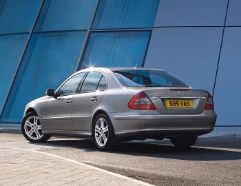 Mercedes-Benz E 320 CDI [UK-spec] (W211) '2006–09