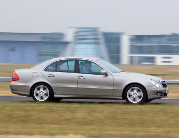 Mercedes-Benz E 320 CDI [UK-spec] (W211) '2006–09