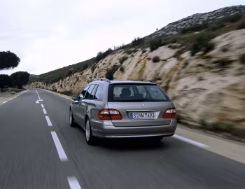 Mercedes-Benz E 320 Estate (S211) '2002–06