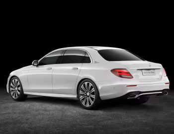 Mercedes-Benz E 320 L 4MATIC AMG Line [China] (V213) '2016–20