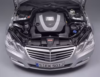 Bajo el capó Mercedes-Benz E 350 4MATIC (W212) '2009–12