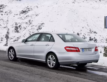 Mercedes-Benz E 350 4MATIC (W212) '2009–12