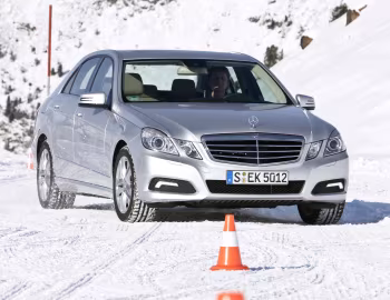 Mercedes-Benz E 350 4MATIC (W212) '2009–12