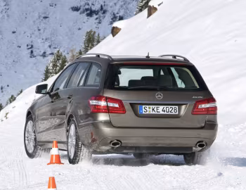 Mercedes-Benz E 350 4MATIC Estate (S212) '2009–12