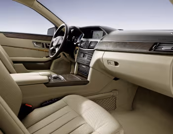 Interior Mercedes-Benz E 350 CDI (W212) '2009–12