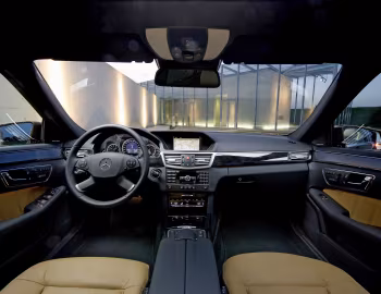 Interior Mercedes-Benz E 350 CGI Avantgarde (W212) '02.2009–08.2011