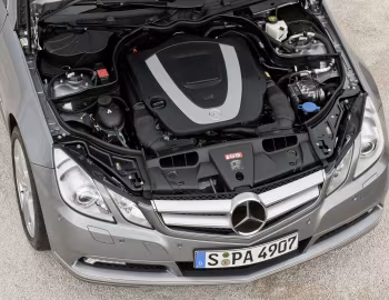 Bajo el capó Mercedes-Benz E 350 CGI BlueEfficiency Cabrio (A207) '2010–12