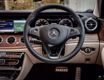 Panel frontal Mercedes-Benz E 350 d 4MATIC All-Terrain [UK-spec] (S213) '2017–20