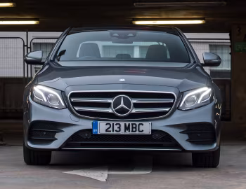 Mercedes-Benz E 350 e AMG Line [UK-spec] (W213) '2017–20