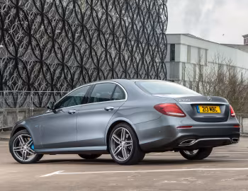 Mercedes-Benz E 350 e AMG Line [UK-spec] (W213) '2017–20