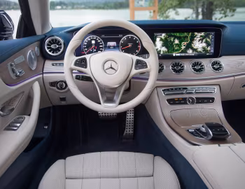 Panel frontal 2018–20 Mercedes-Benz E 400 4MATIC AMG Line Coupé [North America] (C238) '2017–20