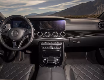 Panel frontal 2017–20 Mercedes-Benz E 400 4MATIC AMG Line Estate [North America] (S213) '2017–20