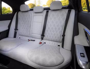 Intérieur Mercedes-Benz E 400 e 4MATIC AMG Line [Worldwide] (W214) '2023–pr.