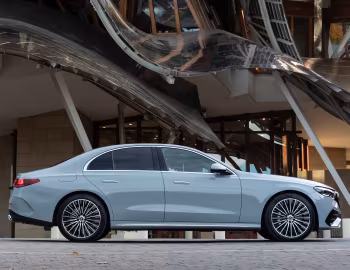 Mercedes-Benz E 400 e 4MATIC AMG Line [Worldwide] (W214) '2023–pr.
