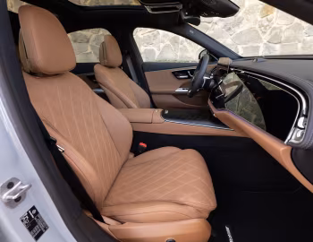 Intérieur Mercedes-Benz E 400 e 4MATIC AMG Line [Worldwide] (W214) '2023–pr.