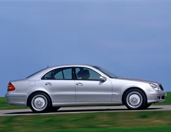 Mercedes-Benz E 420 CDI Elegance [Worldwide] (W211) '10.2005–04.2006