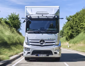 Mercedes-Benz eActros 300 mit Wecon Kofferaufbau (Br.963) '2022–23