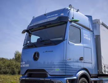 Mercedes-Benz eActros Giga 600 tractor 4×2 '2023–pr.