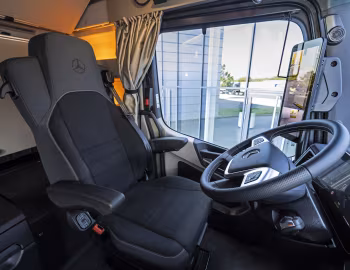 Interior Mercedes-Benz Actros L 1845 ProCabin tractor 4×2 '2024–pr.