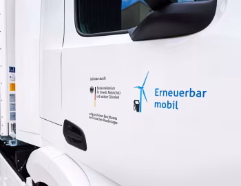 Mercedes-Benz eActros 400 6×2 mit Wechselbrückenaufbau (MP4 / Br.963) '2018–22