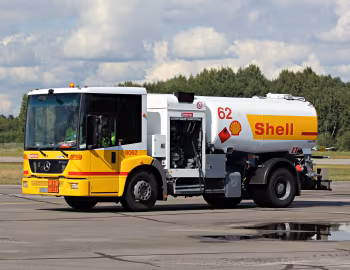 Mercedes-Benz Econic 1833 L Flugfeld-Tankwagen (Br.957) '10.2006–13