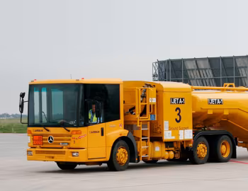 Mercedes-Benz Econic 2633 Flugfeld-Tankwagen (Br.957) '1999–2000